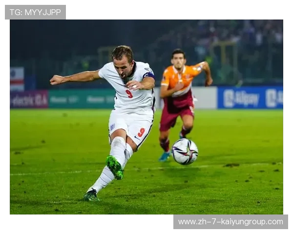 凯恩禁区外精准爆射再成名场面